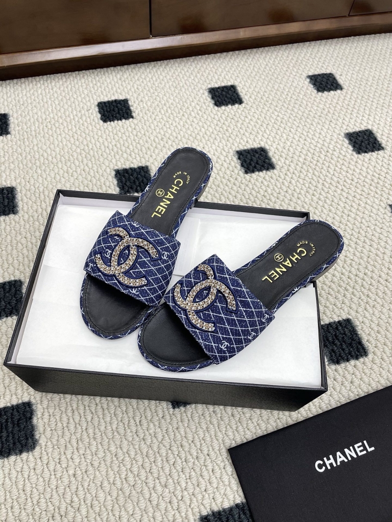 Ch**el slippers